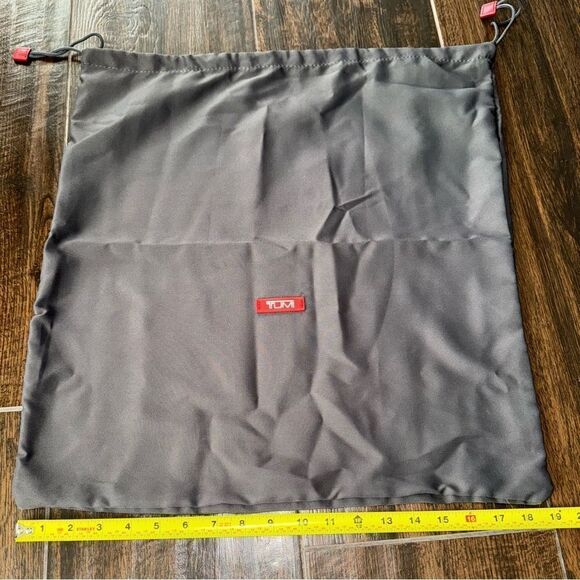 Tumi large dust grey dust bag - Picture 5 of 5